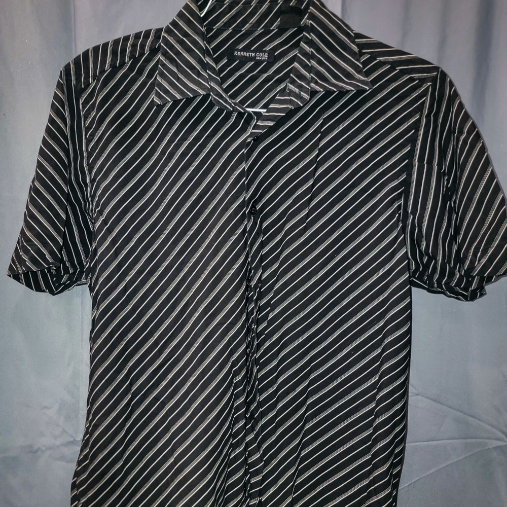 Men's Black Striped Short Sleeve Button Down | Kenneth Cole New York | Medium